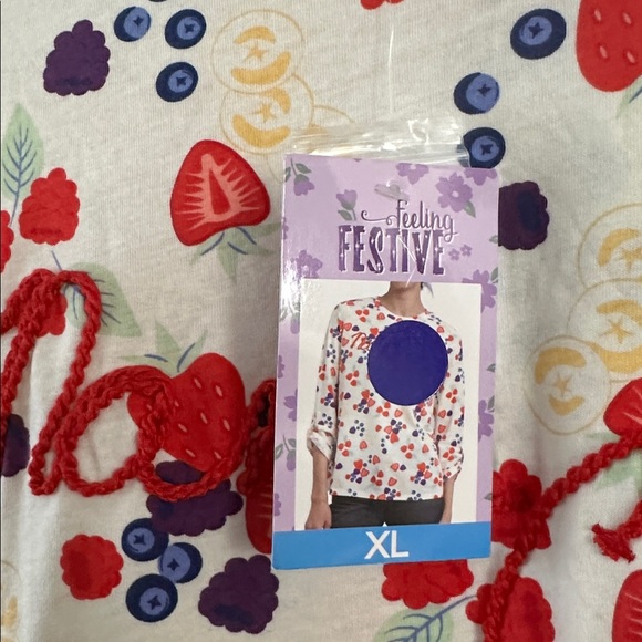 NWT Feeling Festive Cream Fruit Print Nana Club Long Sleeve Top Size XL - Picture 4 of 7